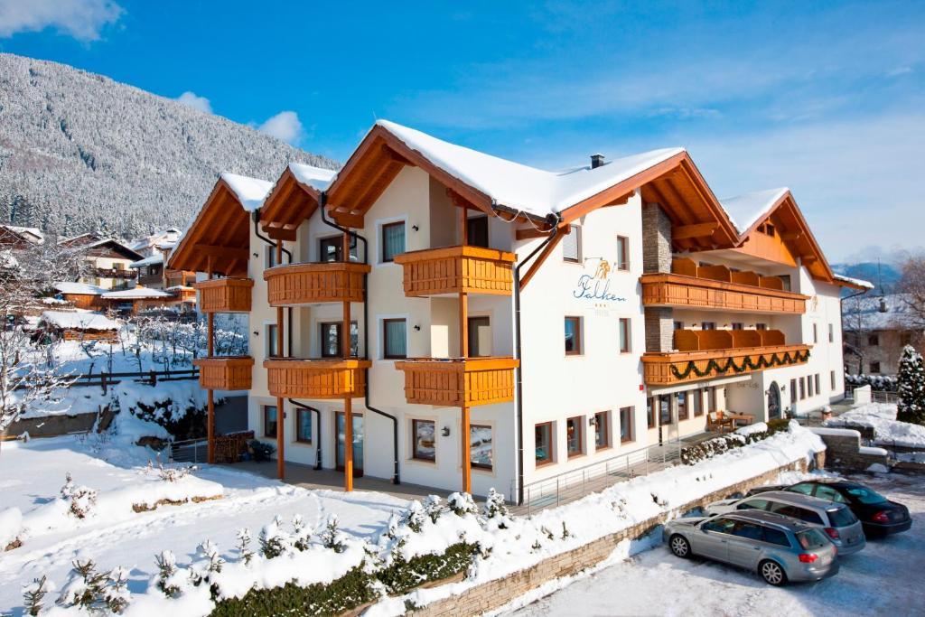 Hotel Falken Pfalzen Buitenkant foto